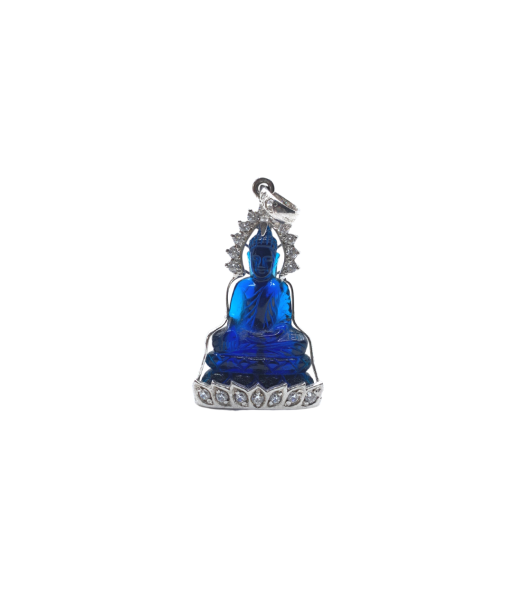 Pendentif Serti Bhumisparsha Mudrā en cristal bleu plus qu'un jeu 