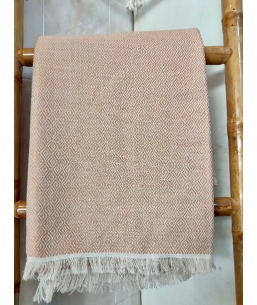 Plaid en coton tissé fait main Beige saumon 120 x 240 cm par Artisans du Mékong à prix réduit toute l'année