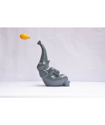 Elephant with Ballon A par Jayav Art 50-70% off 